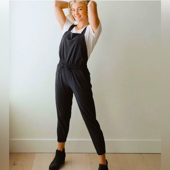 Albion Jetsetter Jumpsuit with Zipper Detail - Picture 1 of 8